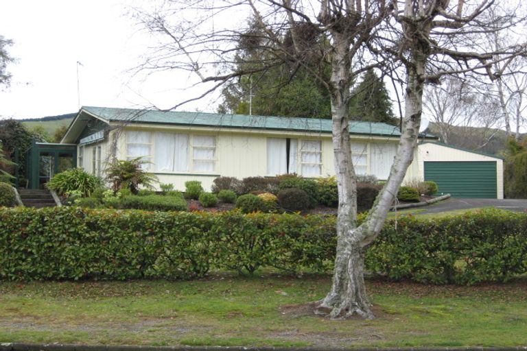 Photo of property in 79 Marina Terrace, Kinloch, Taupo, 3377