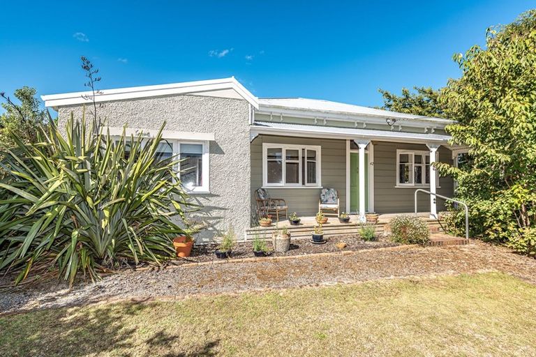 Photo of property in 42 Gloag Street, Waverley, 4510