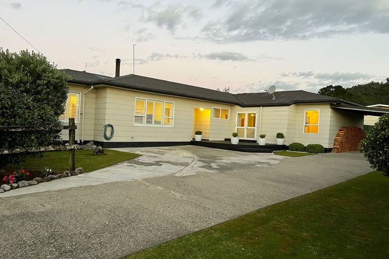 Photo of property in 62 Mcgill Street, Waimangaroa, Westport, 7891