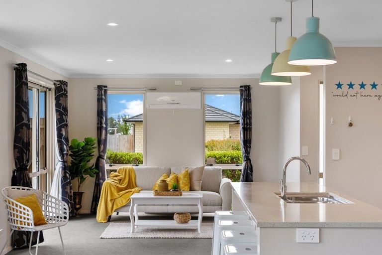 Photo of property in 208 Ballintoy Park Drive, Welcome Bay, Tauranga, 3175