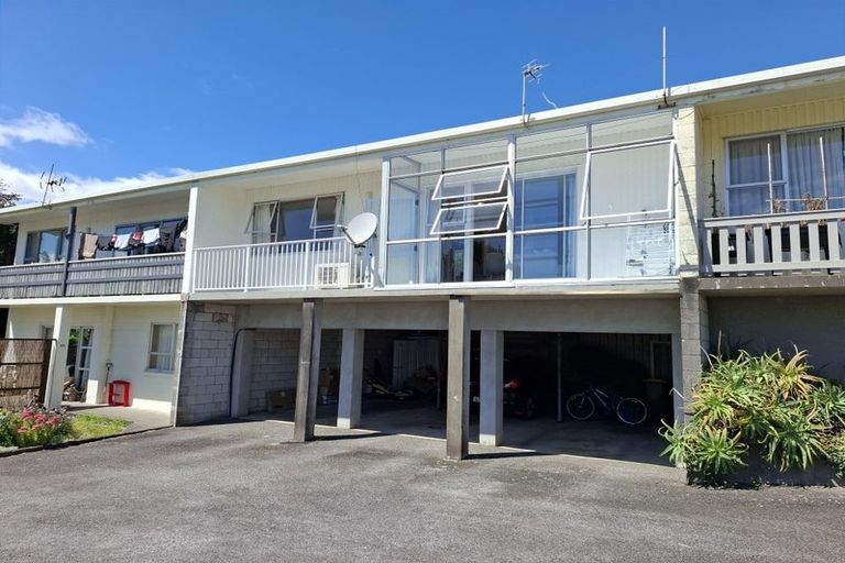 Photo of property in 6b Davies Lane, New Plymouth, 4310