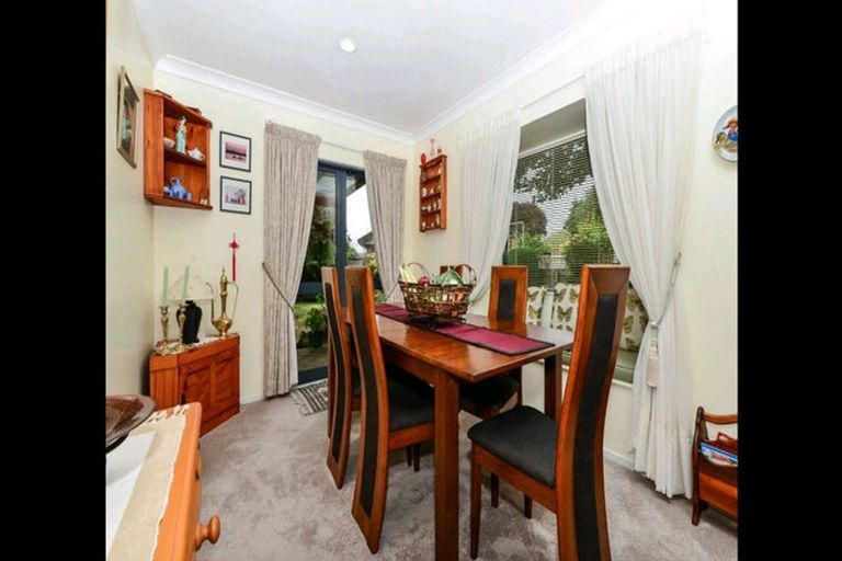 Photo of property in 22 Halcione Close, Flagstaff, Hamilton, 3210