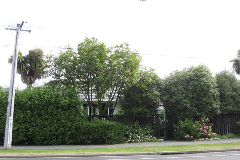 Photo of property in 434a Linwood Avenue, Bromley, Christchurch, 8062