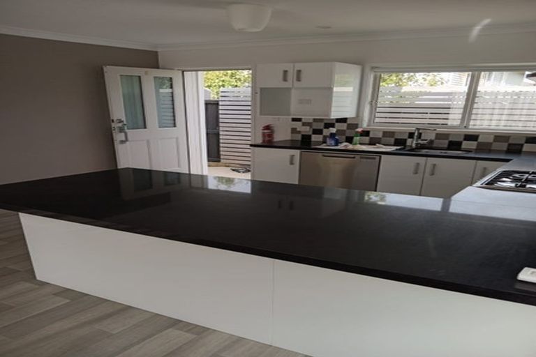 Photo of property in 11 Titoki Avenue, Mangere Bridge, Auckland, 2022