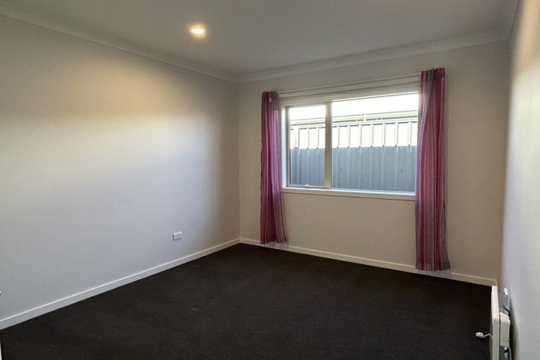 Photo of property in 12 Percy Berry Place, Havelock North, 4130