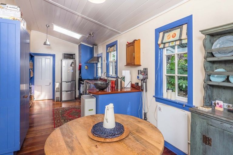 Photo of property in 205 Glenmore Street, Kelburn, Wellington, 6012