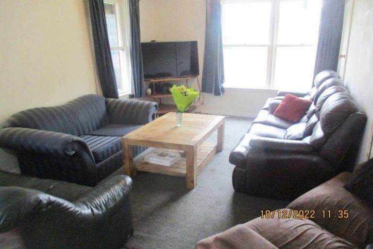 Photo of property in 33 Guildford Street, Burnside, Christchurch, 8053