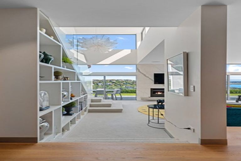 Photo of property in 6 Gazelle Lane, Redcliffs, Christchurch, 8081