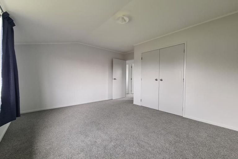Photo of property in 1/22 Etherton Drive, Weymouth, Auckland, 2103