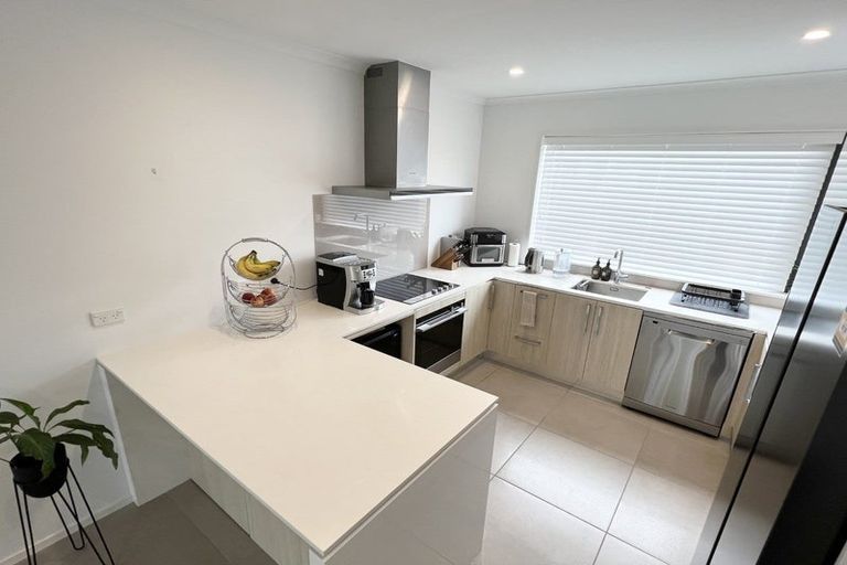 Photo of property in 10 Flounder Road, Hobsonville, Auckland, 0616