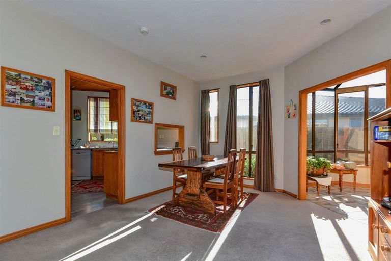 Photo of property in 8 Country Place, Burwood, Christchurch, 8083