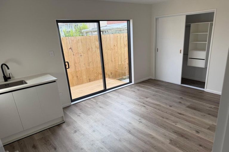 Photo of property in 67b Hutchinsons Road, Bucklands Beach, Auckland, 2014