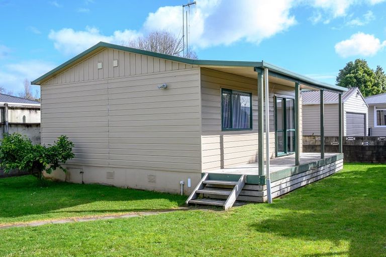 Photo of property in 37 Vardon Road, St Andrews, Hamilton, 3200