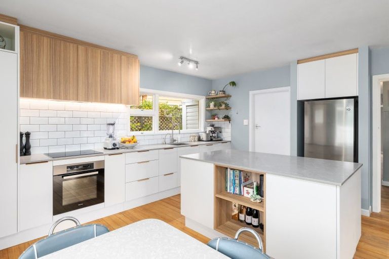 Photo of property in 27 Whero Avenue, Diamond Harbour, Lyttelton, 8971