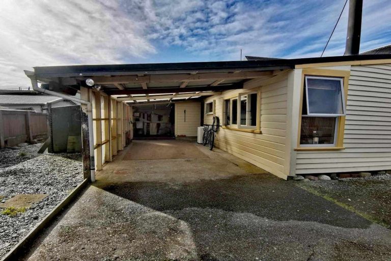 Photo of property in 73 Bealey Street, Hokitika, 7810