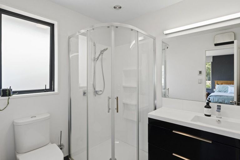 Photo of property in 12 Parkham Drive, Burnside, Christchurch, 8053