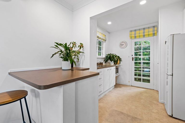 Photo of property in 3 Awaruku Road, Torbay, Auckland, 0630