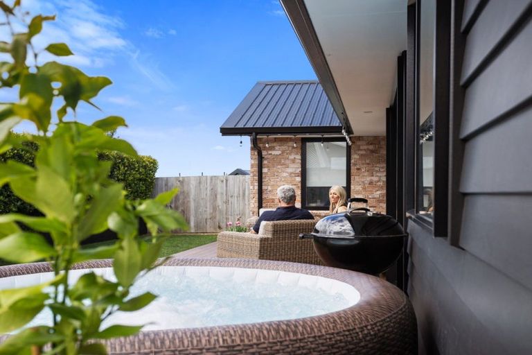 Photo of property in 7 Cotula Way, Papamoa Beach, Papamoa, 3118