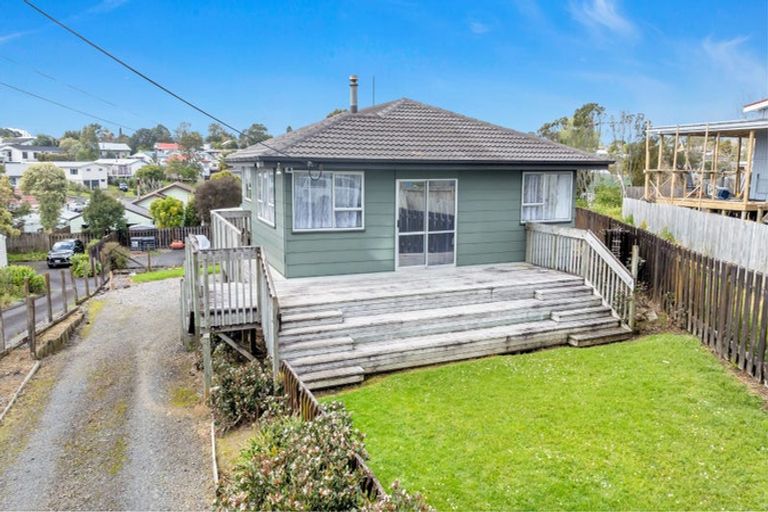 Photo of property in 20 Forest Hill Road, Henderson, Auckland, 0612