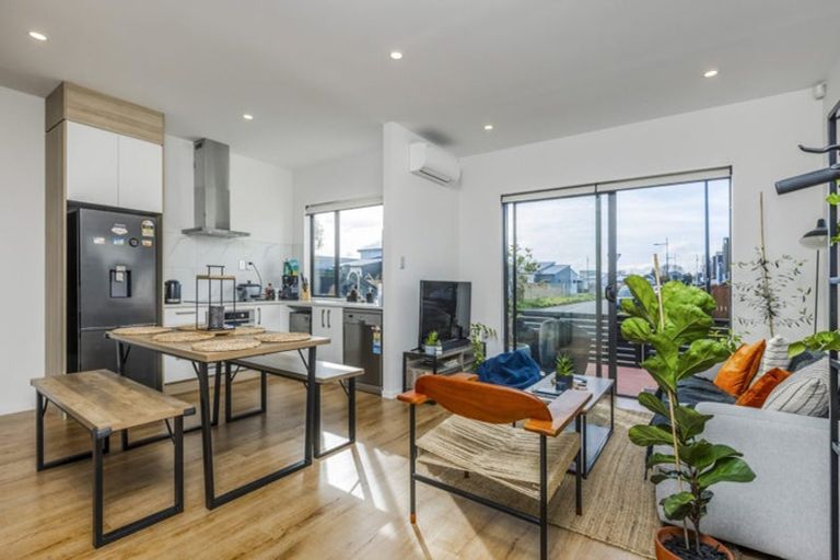 Photo of property in 41 John Gray Street, Papakura, 2110