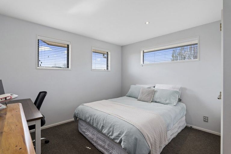 Photo of property in 12 Parkham Drive, Burnside, Christchurch, 8053