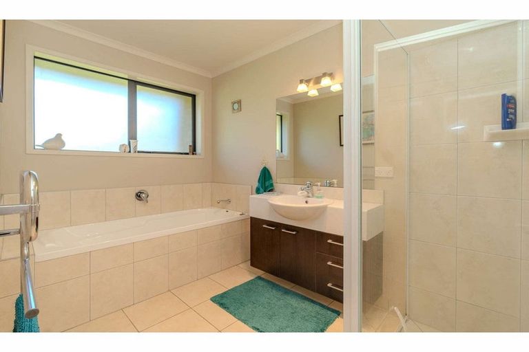 Photo of property in 14b Karaka Drive, Kerikeri, 0230