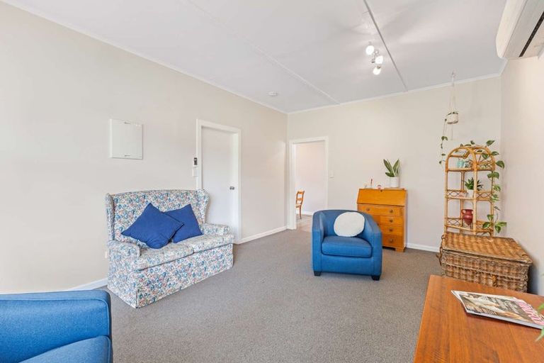 Photo of property in 13 Makere Street, Waitara, 4320