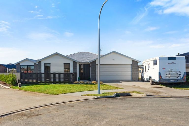 Photo of property in 42 Hinaki Street, Poike, Tauranga, 3112