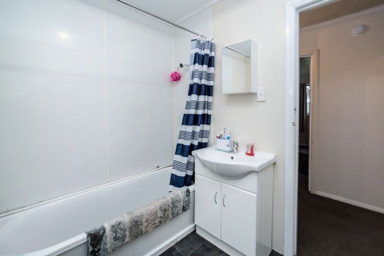 Photo of property in 51 Charles Street, Carterton, 5713