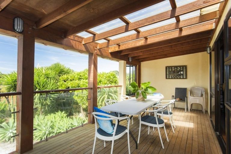 Photo of property in 57 Moana Road, Okitu, Gisborne, 4010