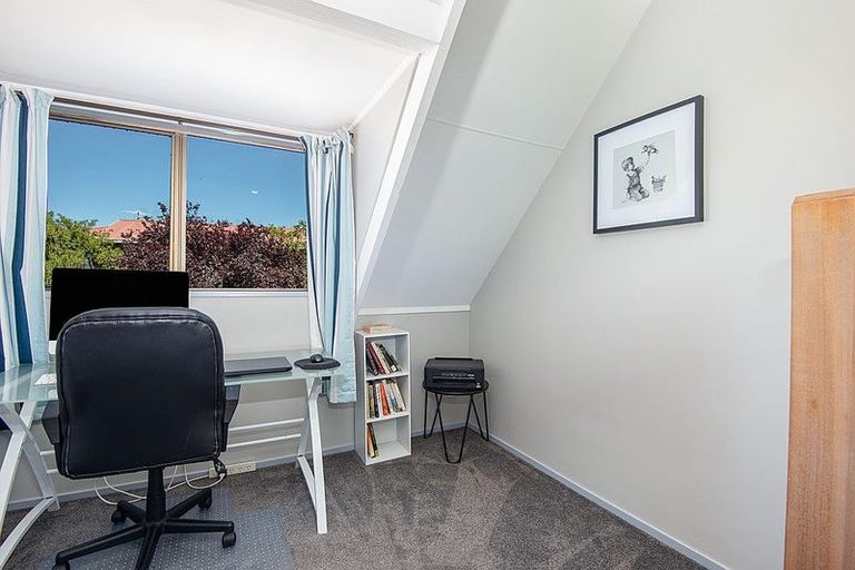 Photo of property in 75 Walton Park Avenue, Fairfield, Dunedin, 9018