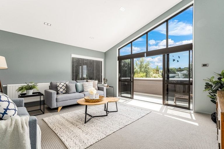 Photo of property in 37 Navigation Drive, Whitby, Porirua, 5024