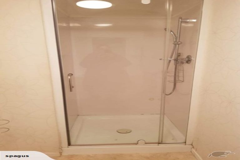 Photo of property in 22 Clay Road, Levin, 5572