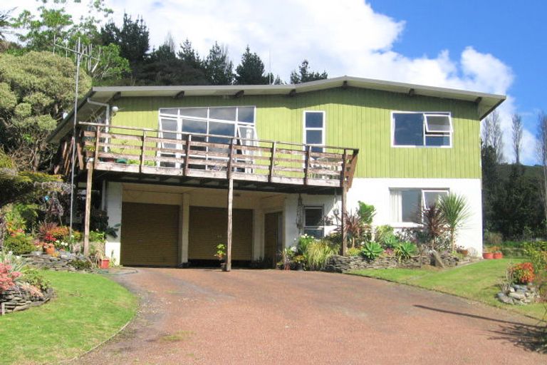 Photo of property in 125 Waireka Place, Whangamata, 3620