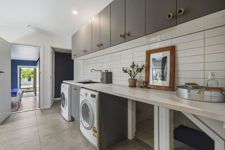 Photo of property in 24 Queen Street, Brighton, Dunedin, 9035