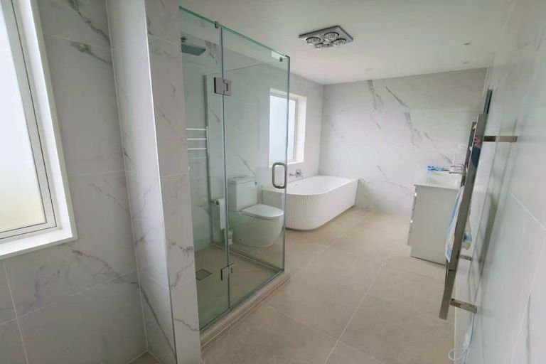 Photo of property in 22 Bela Vista Boulevard, Swanson, Auckland, 0614