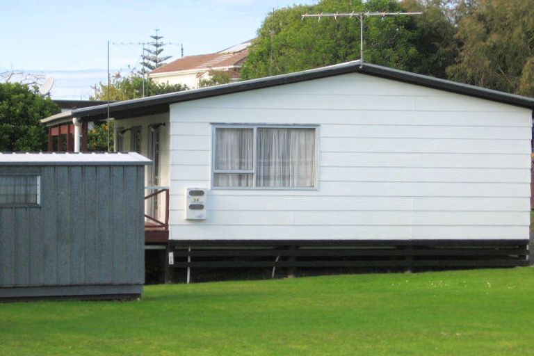 Photo of property in 34 Kauri Crescent, Snells Beach, 0920