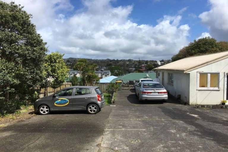 Photo of property in 318 West Coast Road, Glen Eden, Auckland, 0602