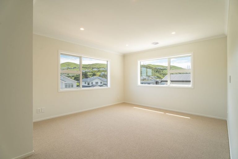 Photo of property in 31 Farnworth Terrace, Churton Park, Wellington, 6037