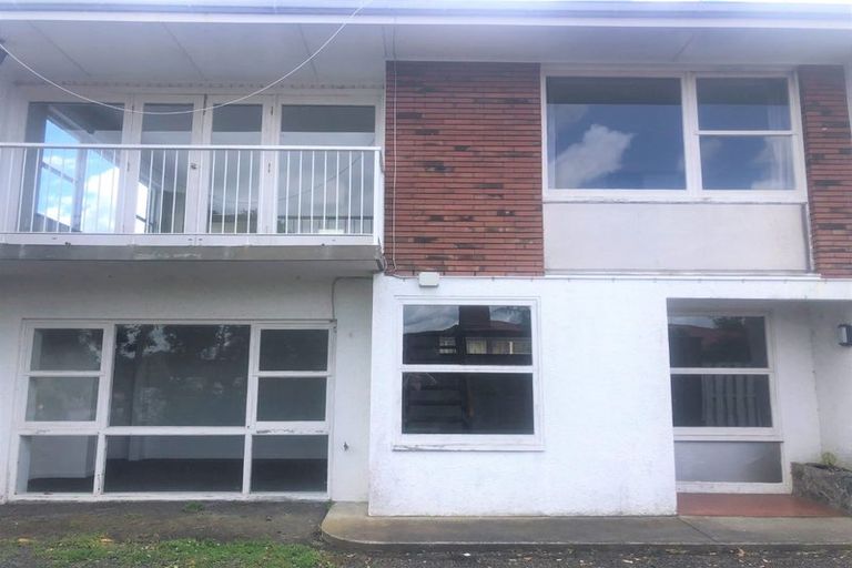 Photo of property in 17 Vista Terrace, Hillcrest, Hamilton, 3216