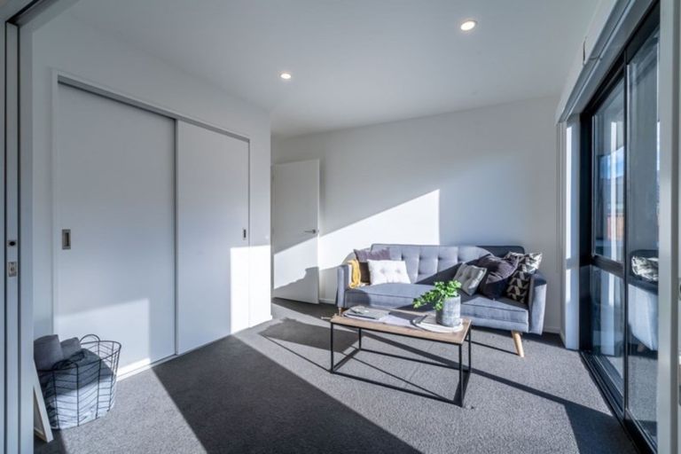 Photo of property in 46 Mount Creighton Crescent, Wanaka, 9305