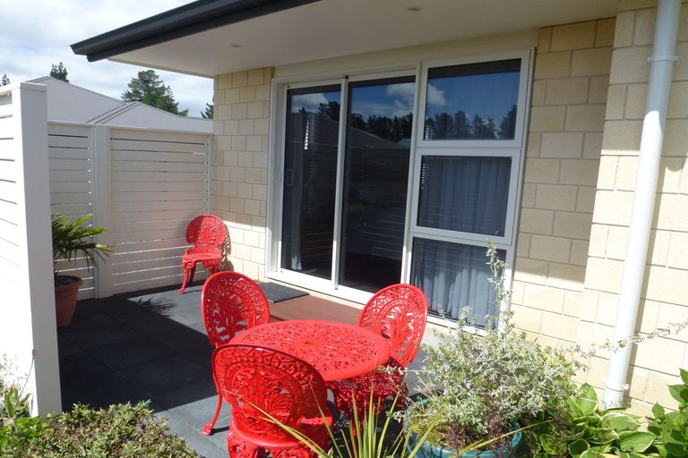 Photo of property in 8 Quail Close, Alexandra, 9320
