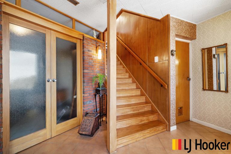 Photo of property in 7 Gibbs Crescent, Red Hill, Papakura, 2110