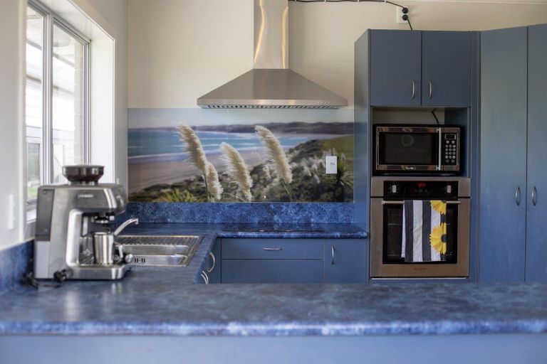 Photo of property in 49b Mangakino Road, Raglan, 3295