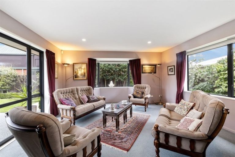 Photo of property in 3 Pasadena Place, Harewood, Christchurch, 8051