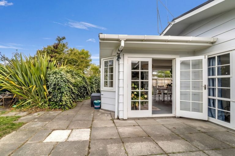 Photo of property in 40 Clifton Terrace, Fitzherbert, Palmerston North, 4410