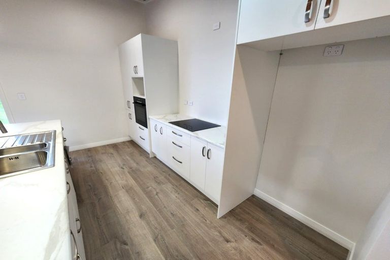 Photo of property in 2 Sarona Park Drive, Omanawa, 3171