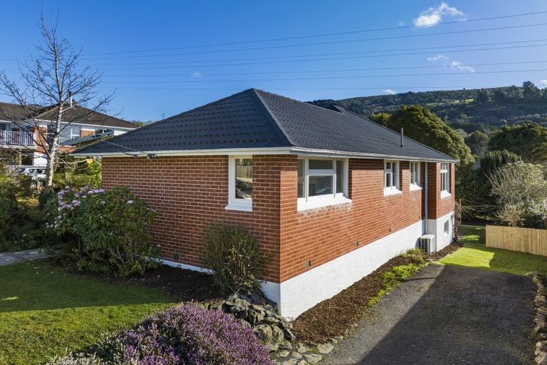 Photo of property in 6 Derwent Street, Helensburgh, Dunedin, 9010