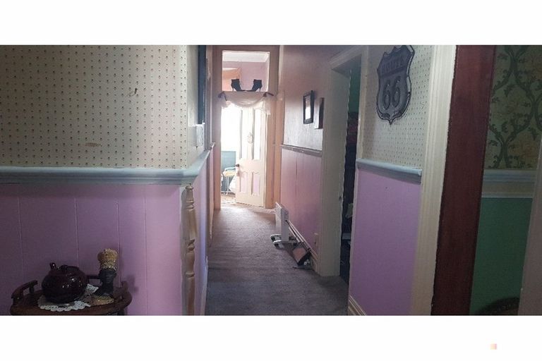 Photo of property in 14 Exeter Street, Waimate, 7924