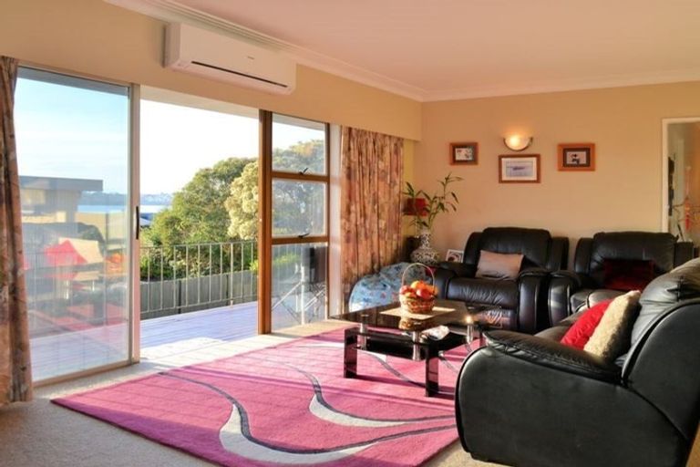 Photo of property in 1/12 Melissa Place, Farm Cove, Auckland, 2012